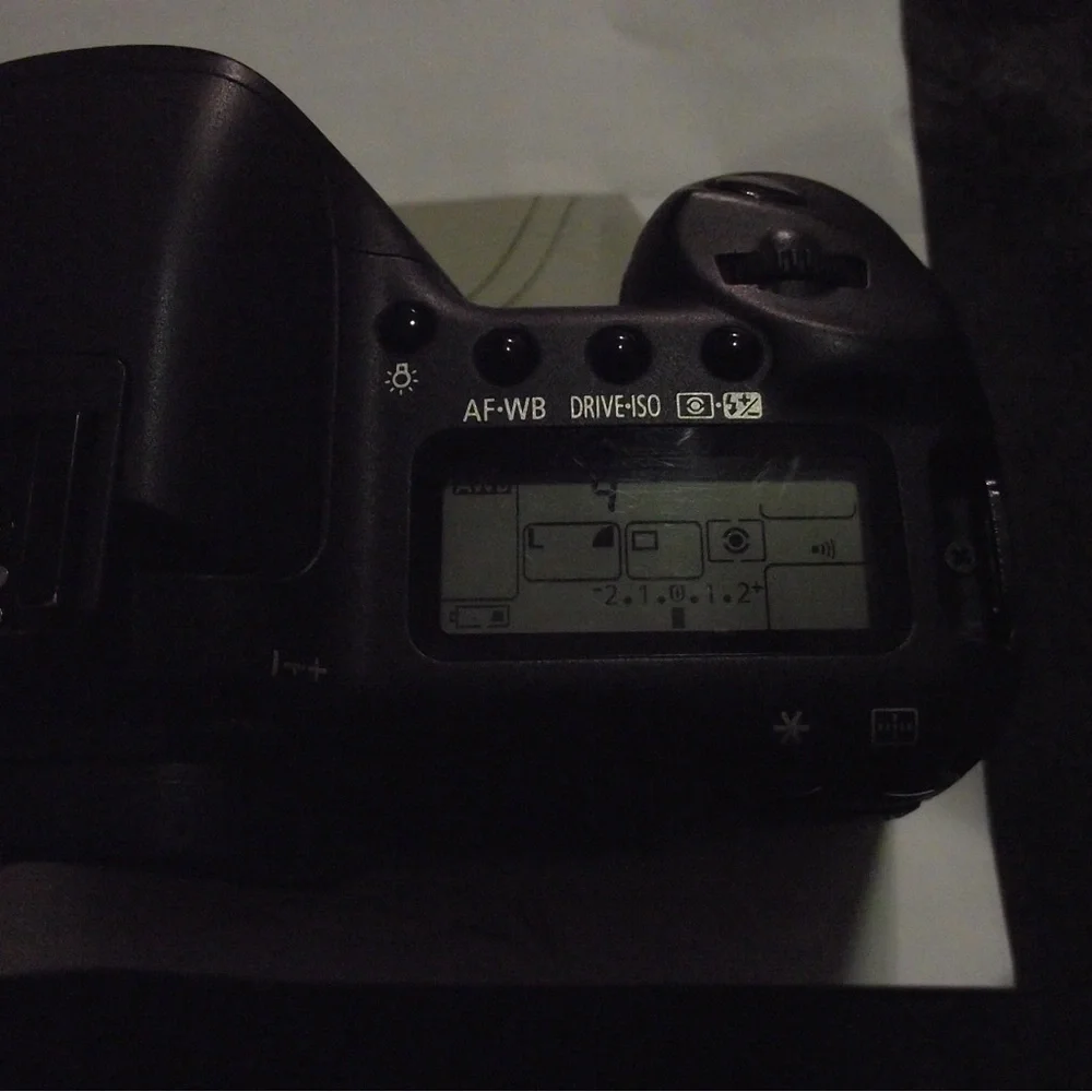 Canon EOS 10D Black Digital Camera- CAMERA BODY + CHARGER ONLY